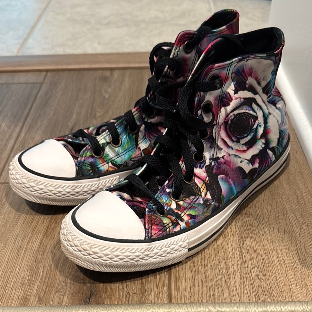 Floral High-Top Canvas Sneakers with Black Laces